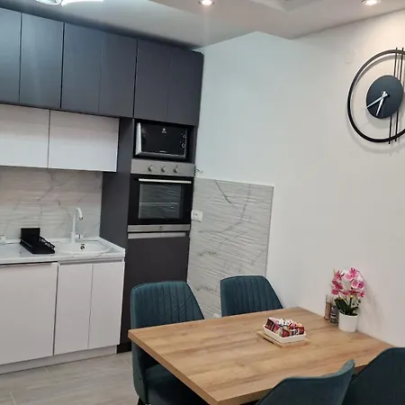 Afrodita Lux East Sarajevo Apartment Lukavica